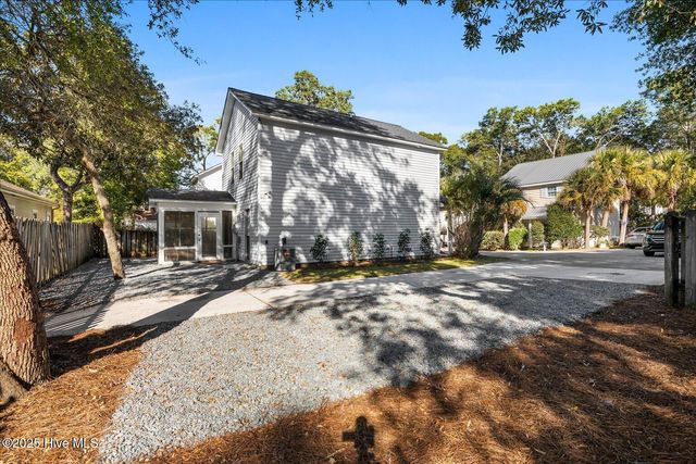 1501 Fishermans Way, Carolina Beach, NC 28428