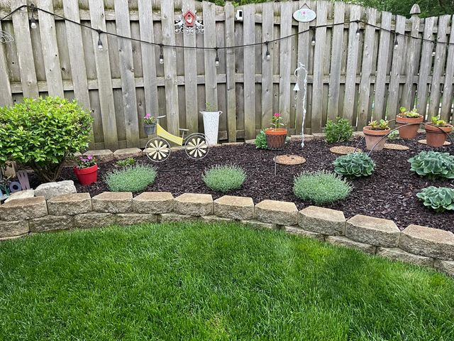 200 Lake Drive, Algonquin, IL 60102