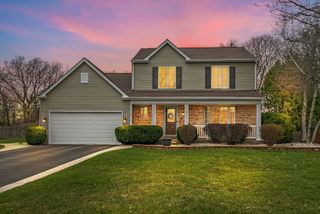 200 Lake Drive, Algonquin, IL 60102