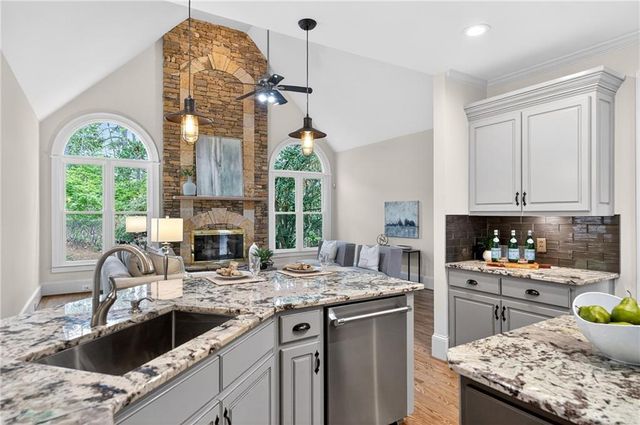10640 N Edgewater Place, Johns Creek, GA 30097