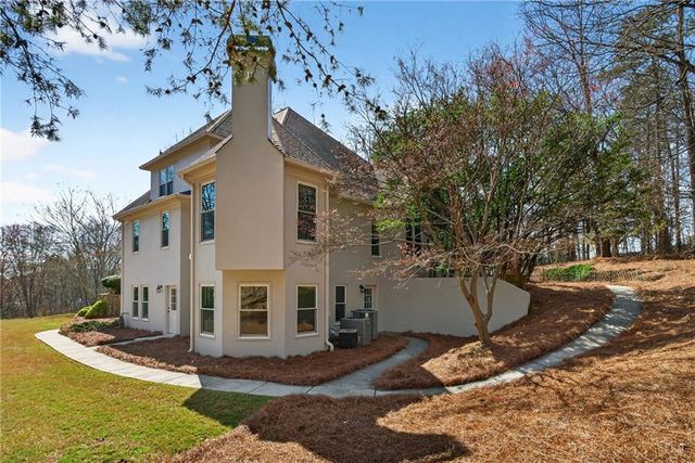 10640 N Edgewater Place, Johns Creek, GA 30097