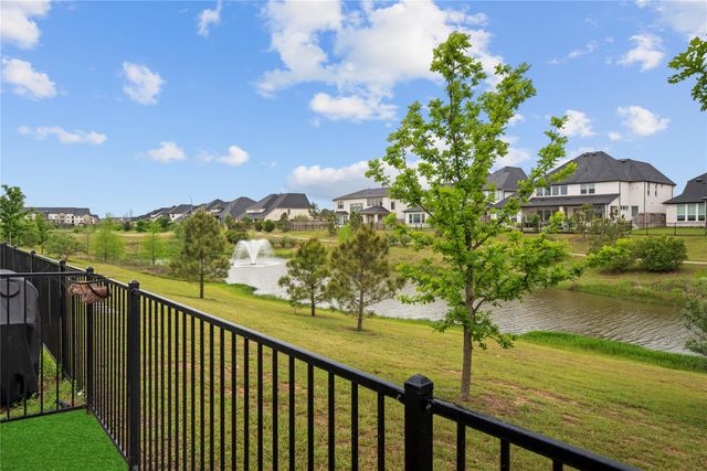 5534 Amber Brook Lane, Fulshear, TX 77441
