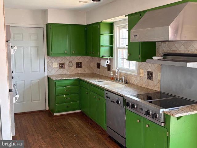 16240 LEE HWY, Gainesville, VA 20155