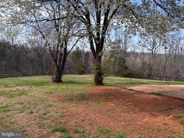 16240 LEE HWY, Gainesville, VA 20155