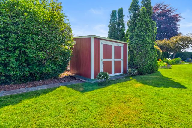 636 Ruddiman Drive, Muskegon, MI 49445
