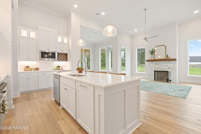 101 Cypress Wood Lane, Youngsville, LA 70592