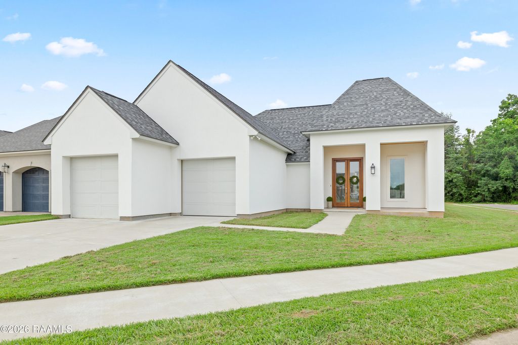 101 Cypress Wood Lane, Youngsville, LA 70592