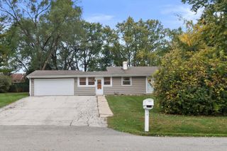 26892 N Iride Drive, Mundelein, IL 60060