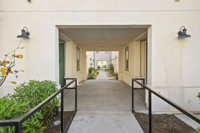 5381 Calle Rockfish 63, San Diego, CA 92154