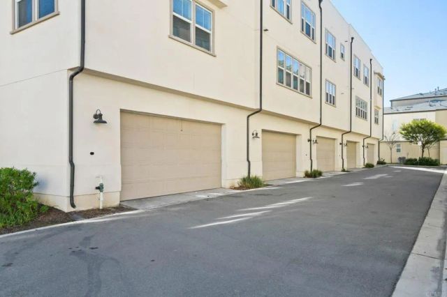 5381 Calle Rockfish 63, San Diego, CA 92154