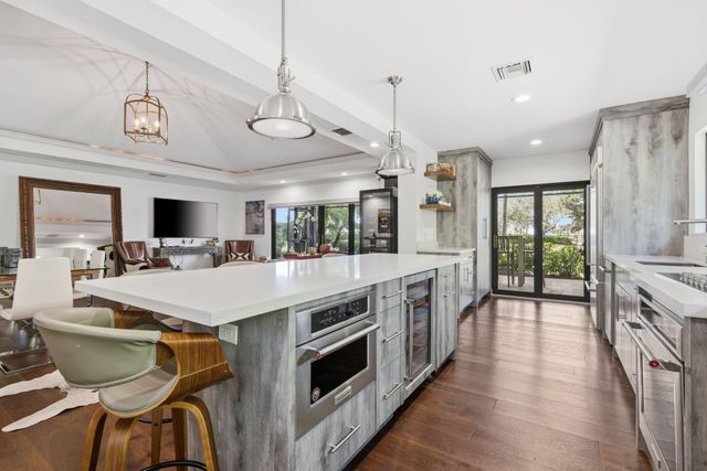2835 Polo Island Drive H104, Wellington, FL 33414