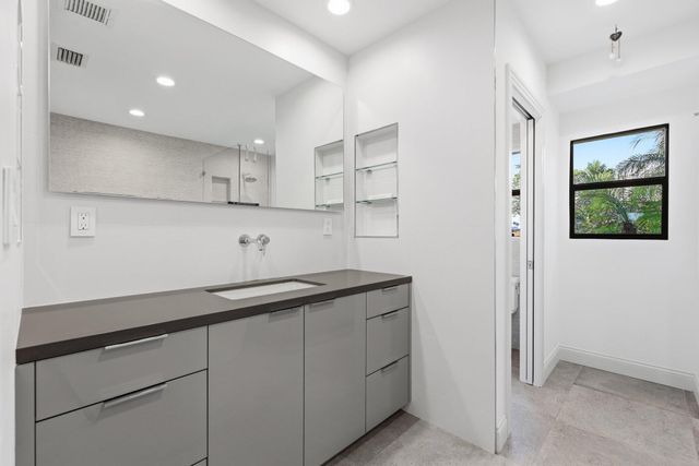 2835 Polo Island Drive H104, Wellington, FL 33414
