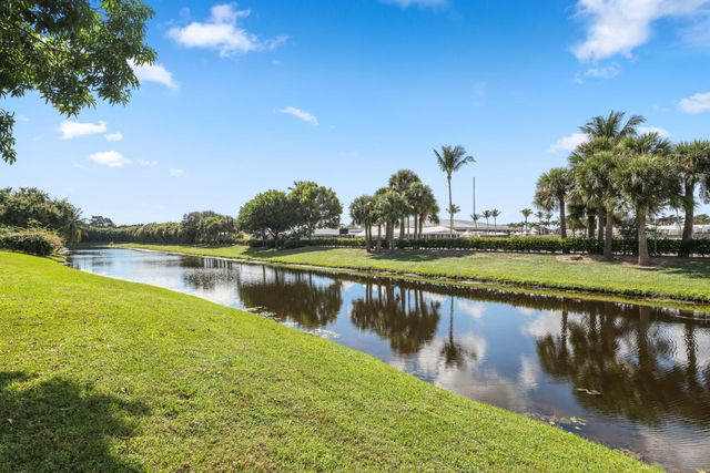 2835 Polo Island Drive H104, Wellington, FL 33414