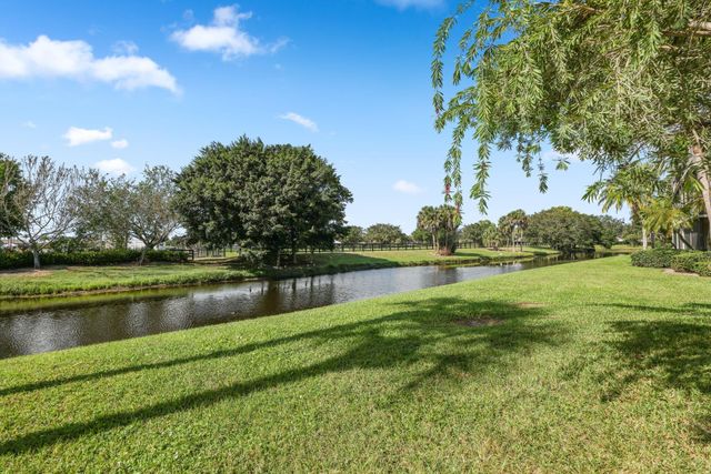 2835 Polo Island Drive H104, Wellington, FL 33414