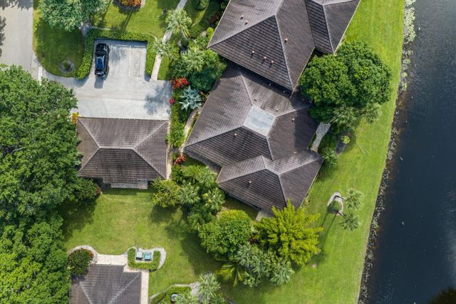 2835 Polo Island Drive H104, Wellington, FL 33414