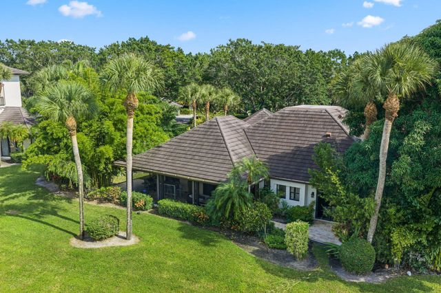 2835 Polo Island Drive H104, Wellington, FL 33414