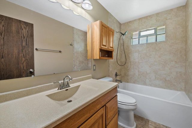 2510 Bittersweet COURT, Racine, WI 53402