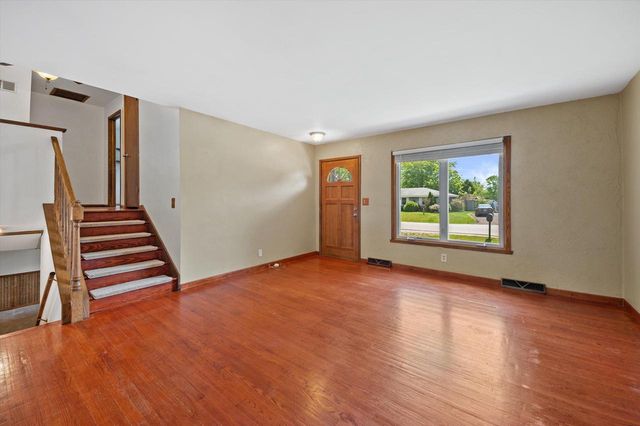 2510 Bittersweet COURT, Racine, WI 53402
