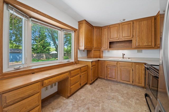2510 Bittersweet COURT, Racine, WI 53402