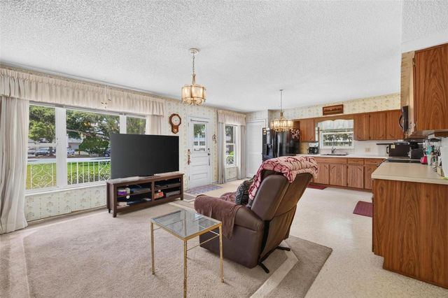 2222 AMERICUS BOULEVARD N 18, Clearwater, FL 33763