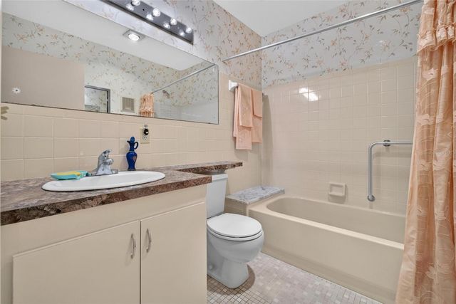 2222 AMERICUS BOULEVARD N 18, Clearwater, FL 33763