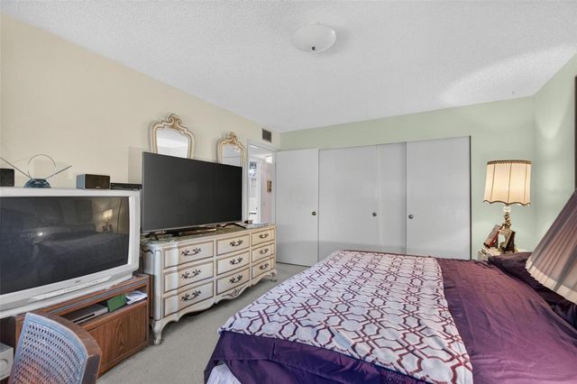 2222 AMERICUS BOULEVARD N 18, Clearwater, FL 33763