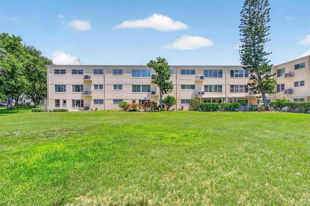2222 AMERICUS BOULEVARD N 18, Clearwater, FL 33763