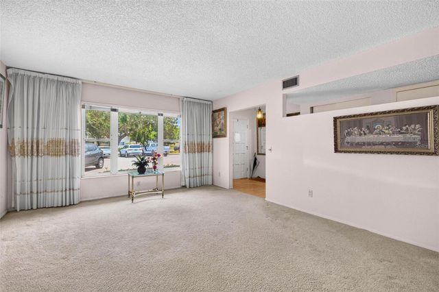 2222 AMERICUS BOULEVARD N 18, Clearwater, FL 33763