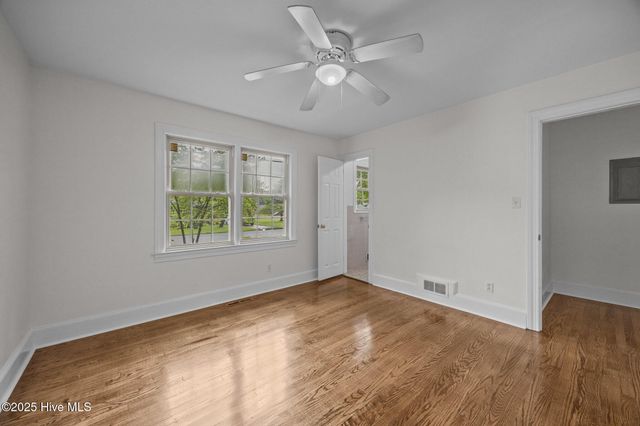 102 Adams Boulevard, Greenville, NC 27858