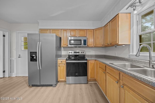 102 Adams Boulevard, Greenville, NC 27858