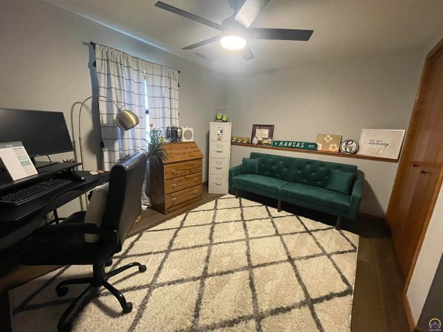 2211 Crestview Dr, Emporia, KS 66801