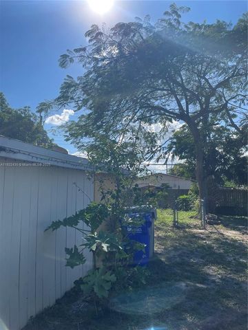 1865 NW 6th Ave 1, Pompano Beach, FL 33060