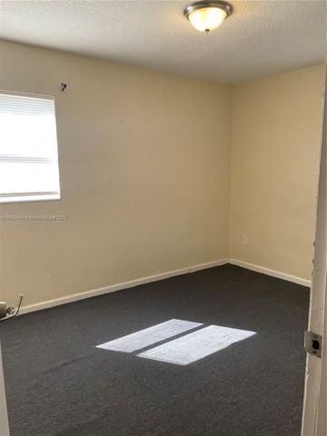 1865 NW 6th Ave 1, Pompano Beach, FL 33060