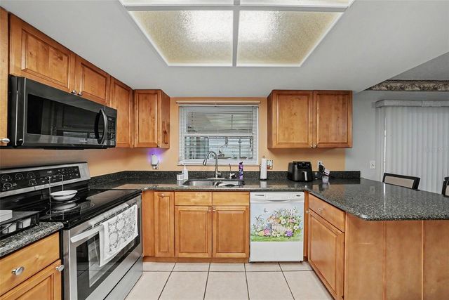 626 ROLLINGWOOD LANE, Valrico, FL 33594