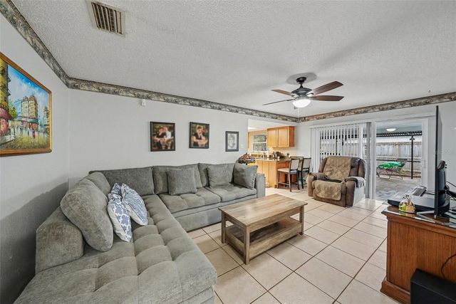 626 ROLLINGWOOD LANE, Valrico, FL 33594