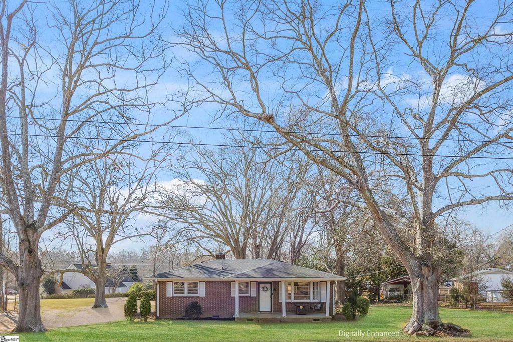 202 Mahaffey Road, Williamston, SC 29697