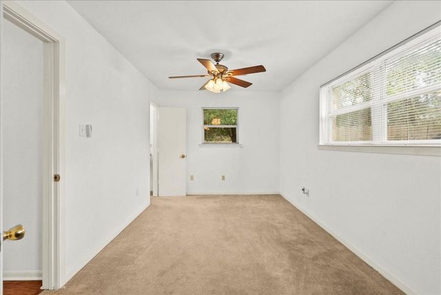 4206 Country Club Drive, Dickinson, TX 77539