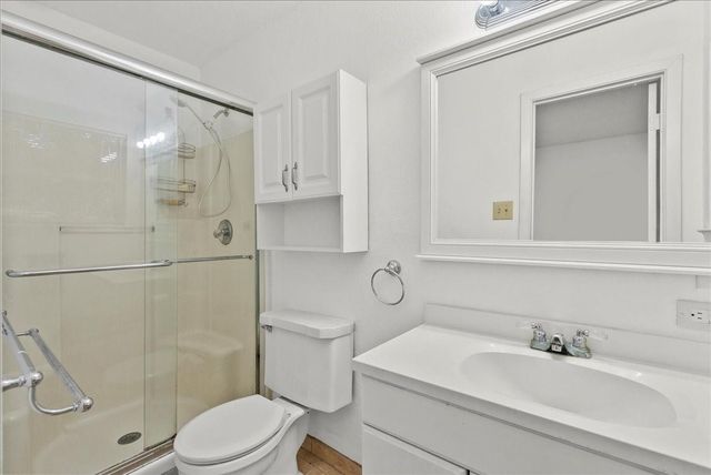 4206 Country Club Drive, Dickinson, TX 77539