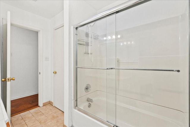 4206 Country Club Drive, Dickinson, TX 77539