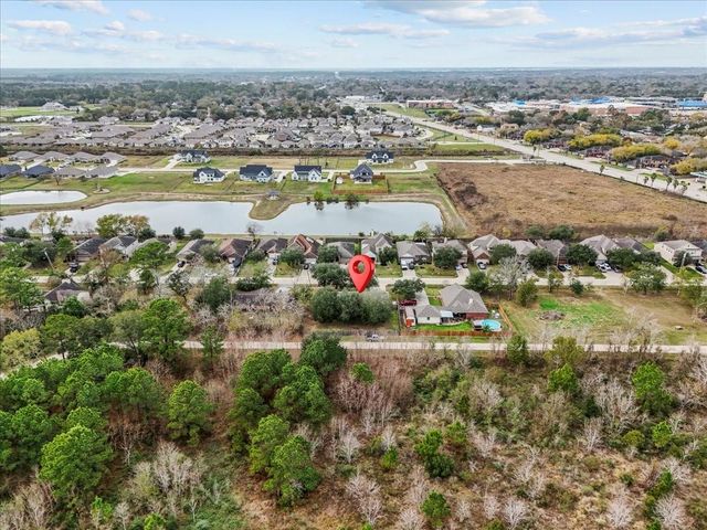 4206 Country Club Drive, Dickinson, TX 77539