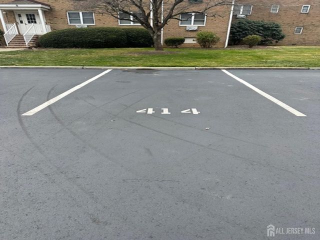 8 Manchester Court F, Freehold Twp, NJ 07728