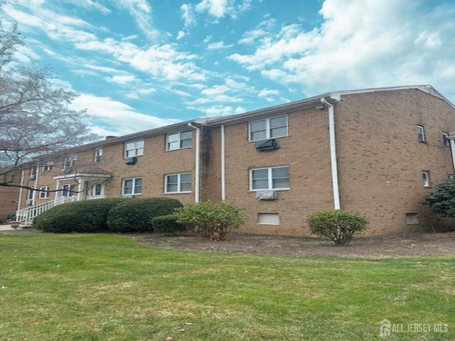 8 Manchester Court F, Freehold Twp, NJ 07728