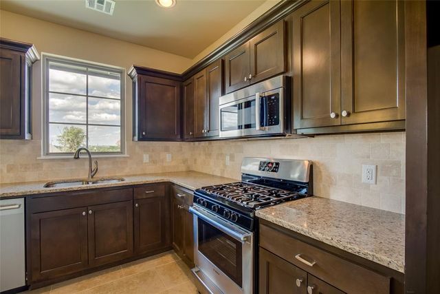 2701 Hermoso Circle, Edmond, OK 73034