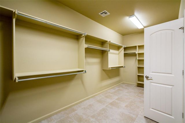 2701 Hermoso Circle, Edmond, OK 73034