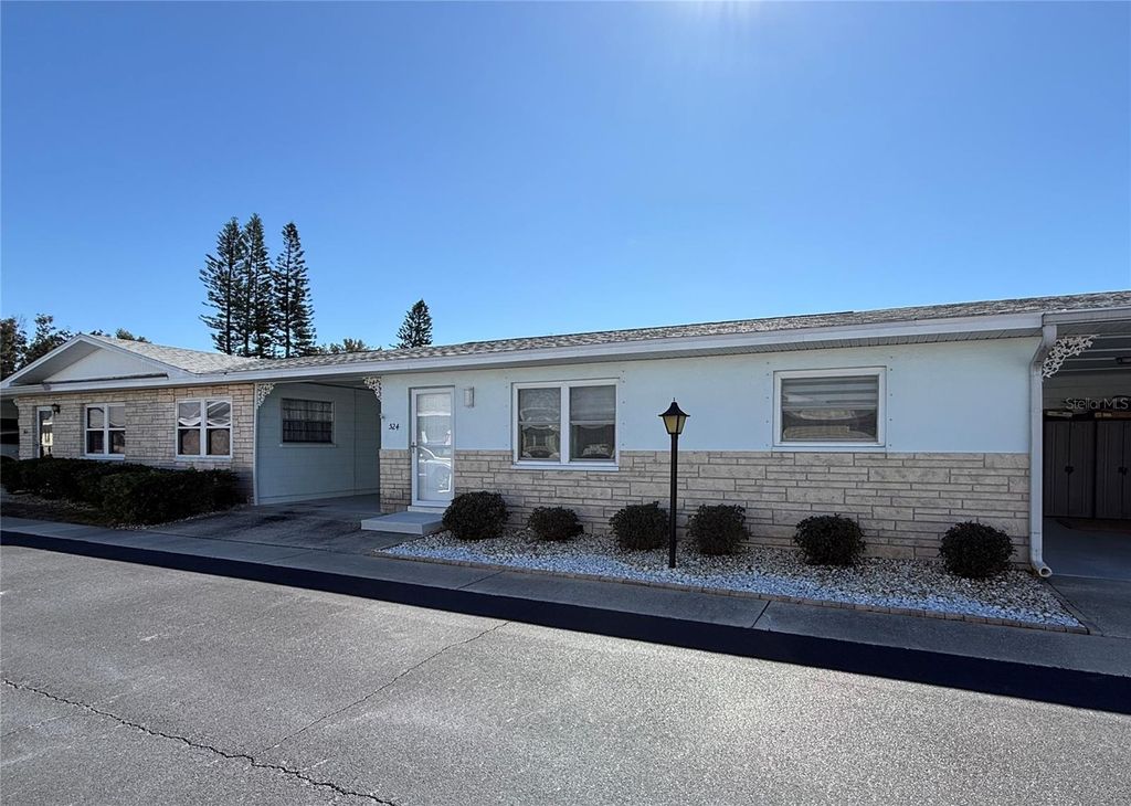 12400 PARK BOULEVARD 524, Seminole, FL 33772