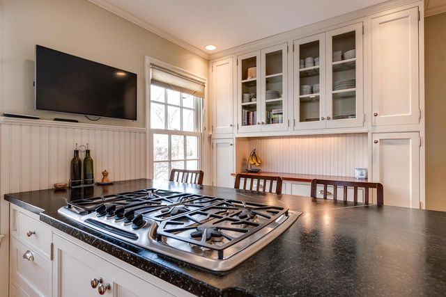 225 Kensington Drive, Madison, WI 53704