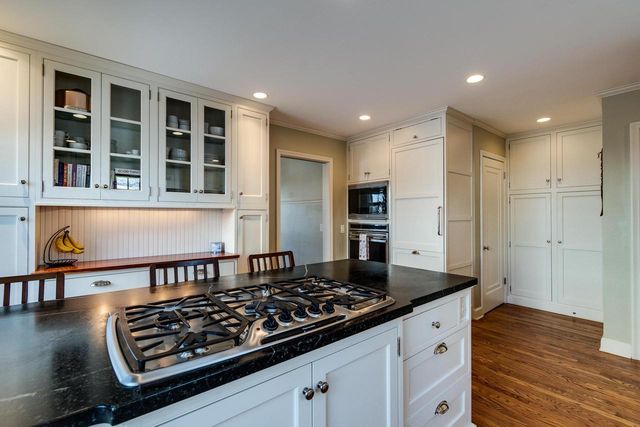 225 Kensington Drive, Madison, WI 53704