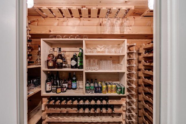 225 Kensington Drive, Madison, WI 53704