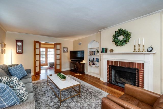 225 Kensington Drive, Madison, WI 53704