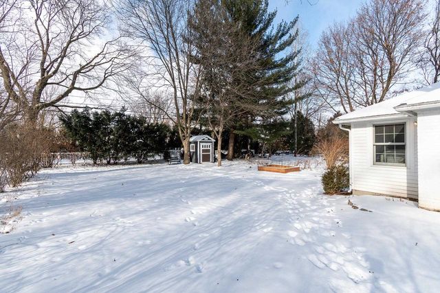 225 Kensington Drive, Madison, WI 53704